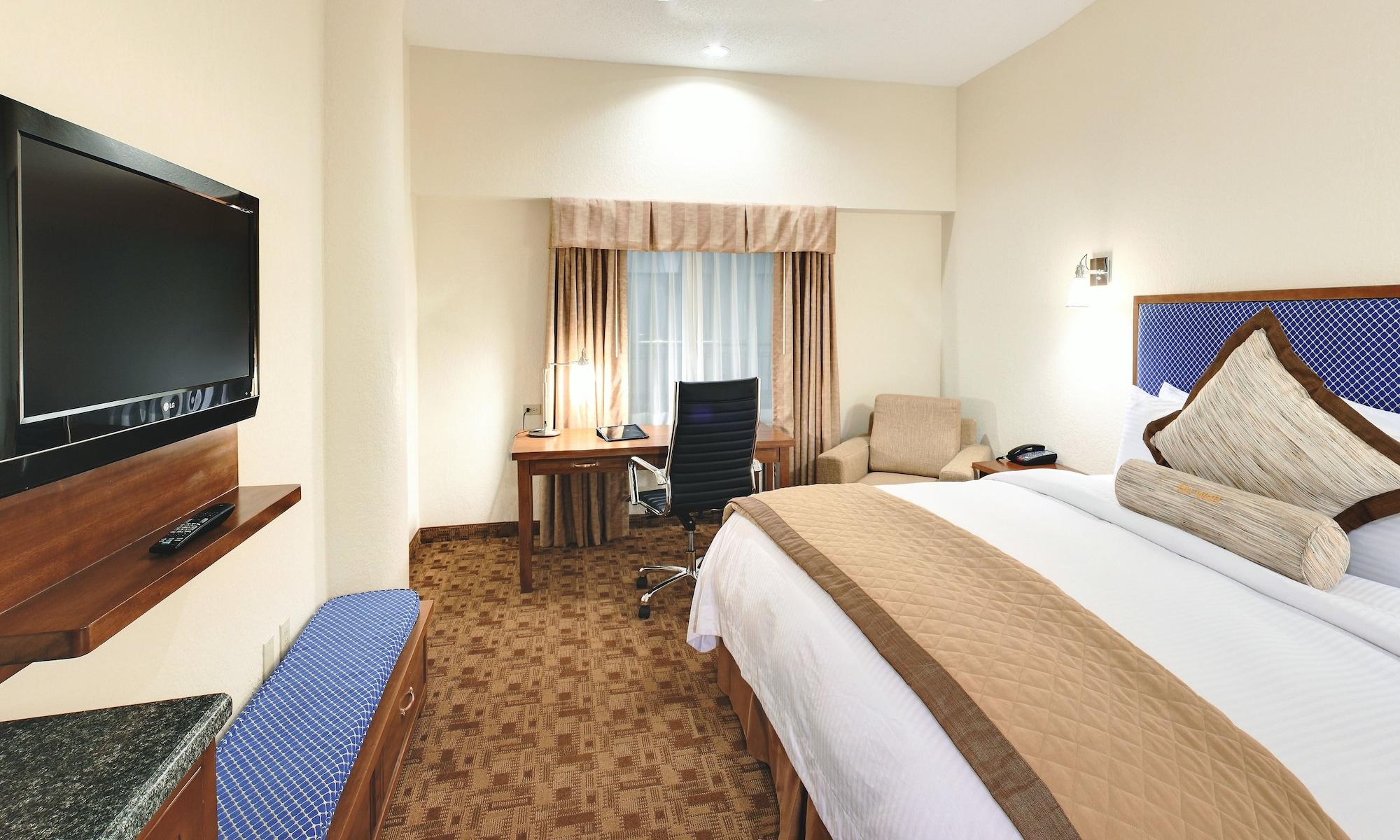 Wyndham Garden Baronne Plaza Hotel New Orleans Bagian luar foto