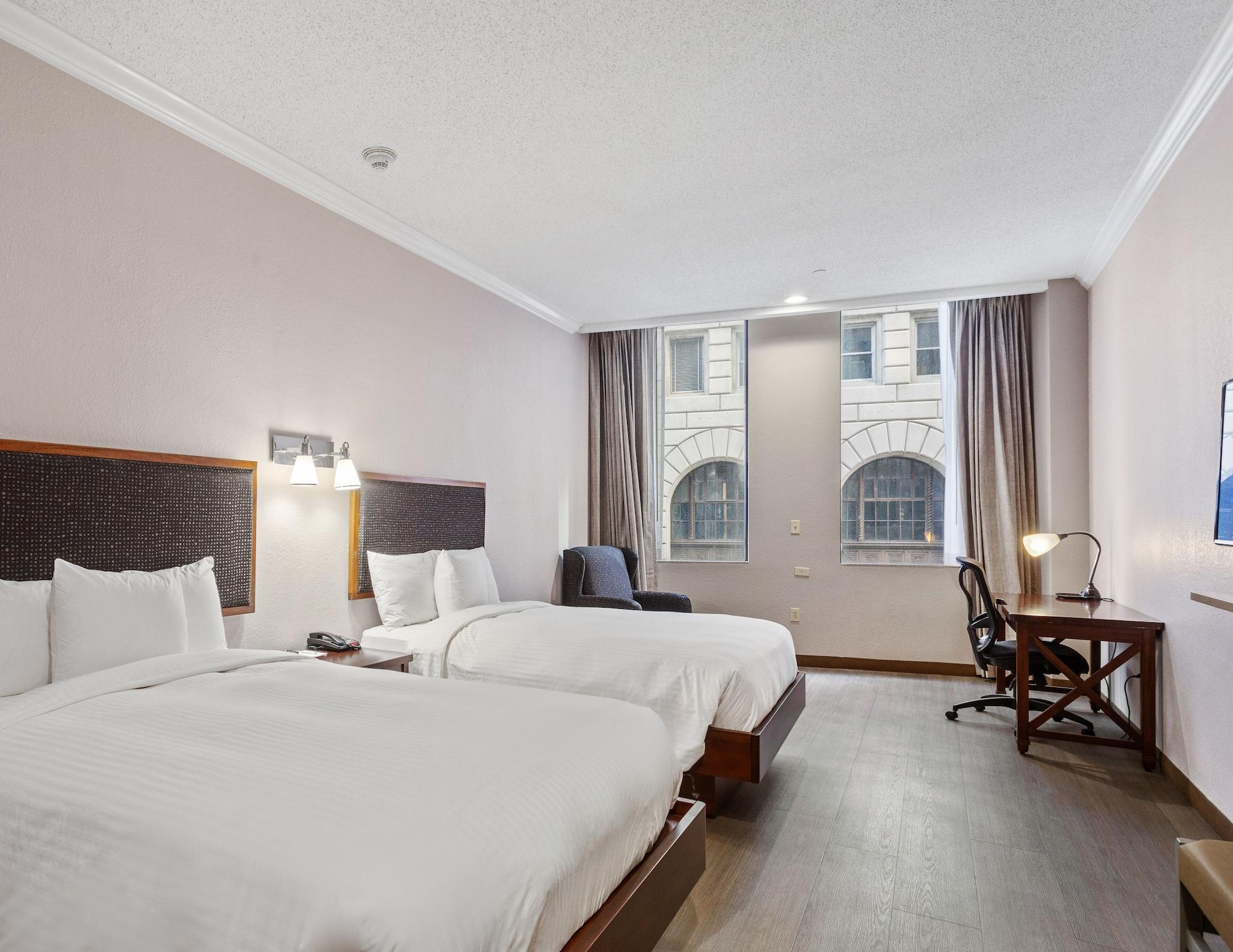 Wyndham Garden Baronne Plaza Hotel New Orleans Bagian luar foto